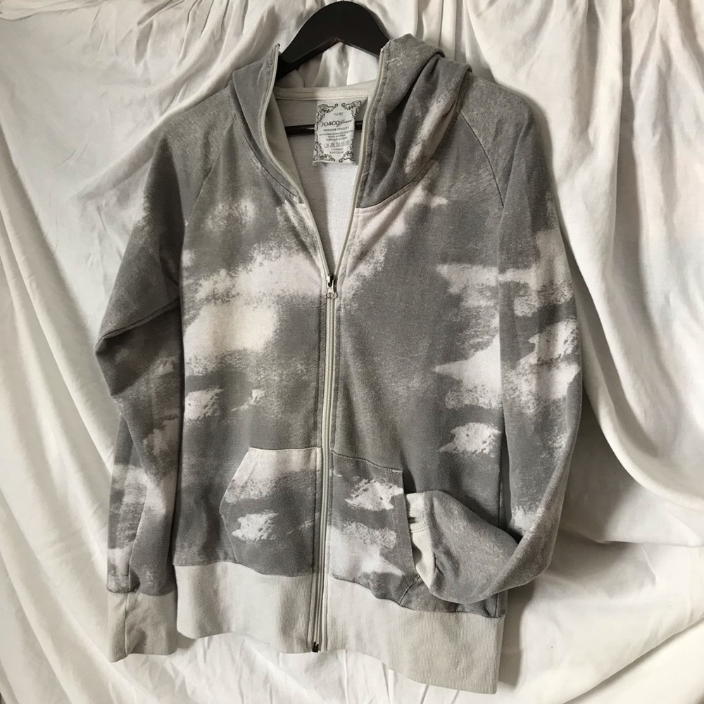Unique lightweight hoodie. Women’s XL